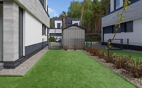Sunny Apartment Łukęcin by Renters